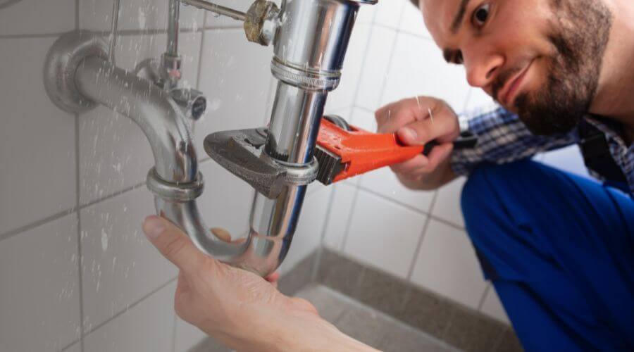 Professional clogged toilet repair in Upton, WY